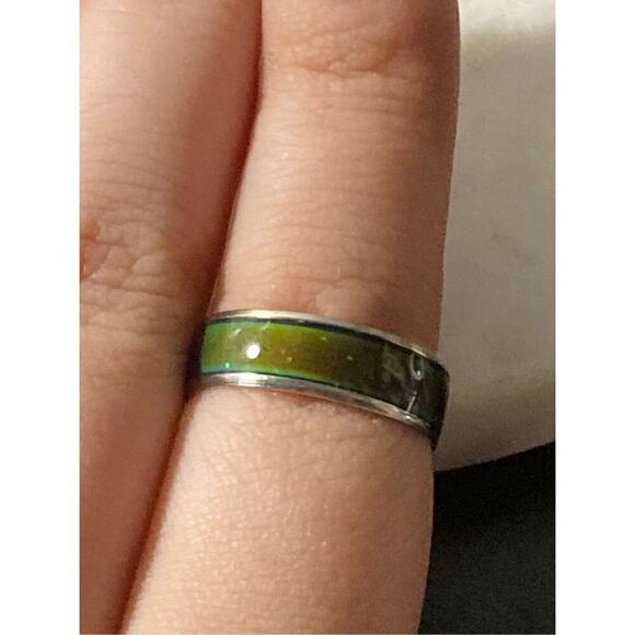 Mood ring thermal color, changing wedding band style ring 8 unisex - Picture 4 of 7